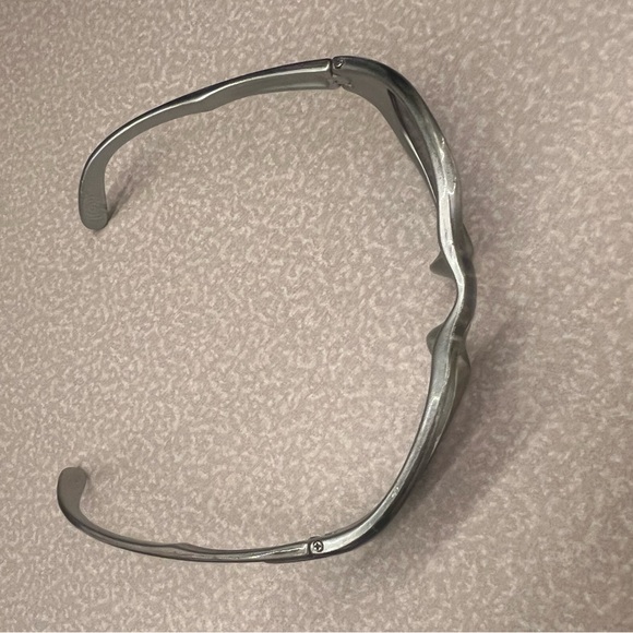 Bakugan themed sunglasses childrenThey have small scuff & Oakley look alike pair - Picture 8 of 12